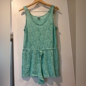 Aerie lace shorts romper size Medium NWT!!